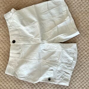 Cargo style shorts - classy or casual elastic waist (in rear)